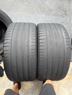 Pirelli run flat 275 35 R20