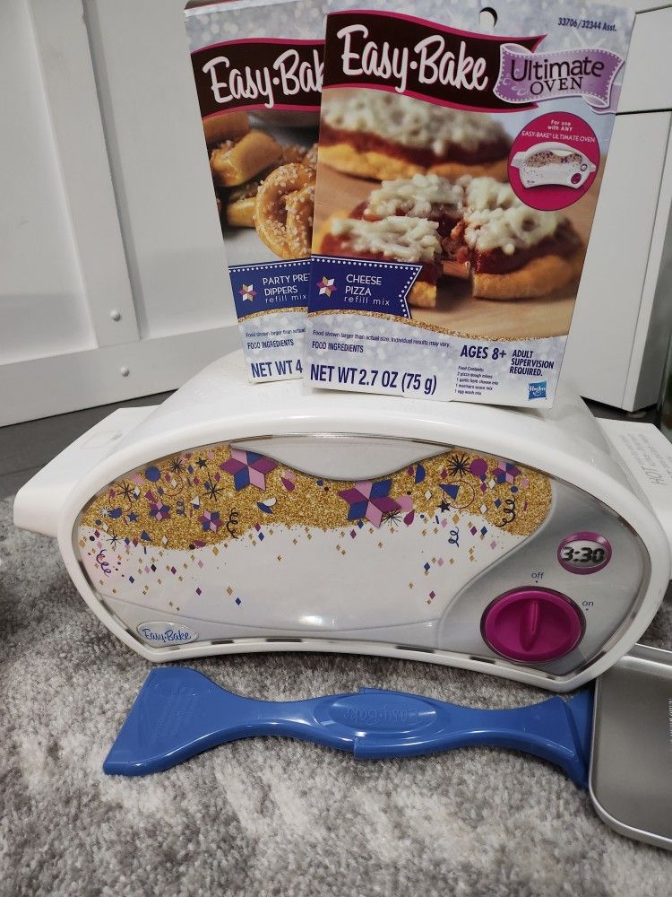 Easy Bake Oven for Sale in Wheeling, IL - OfferUp