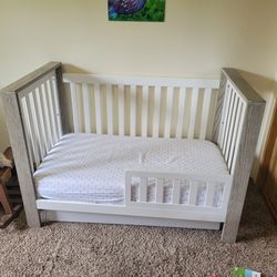 Beautiful Crib And Toddler Bed