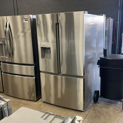 Insignia French Door Stainless Steel Refrigerator 6Z