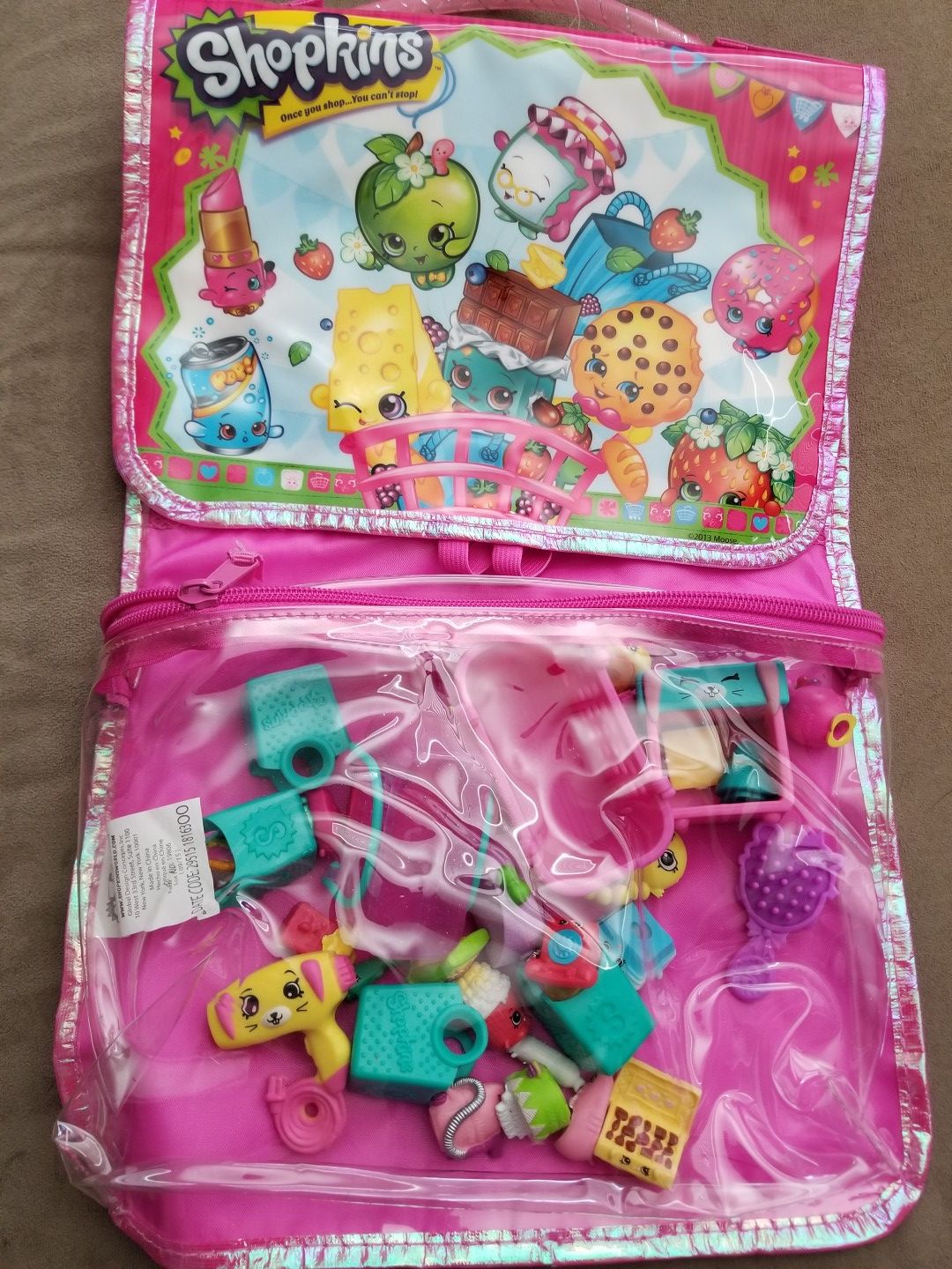 Shopkins accessory bag with shopkins