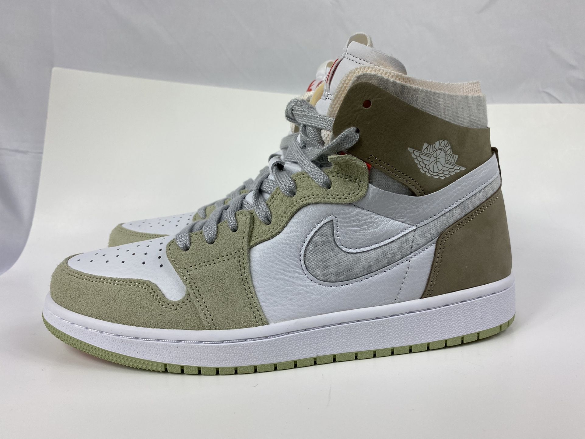 Air Jordan Zoom Comfort 'Olive Aura' Sz