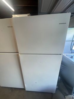 Top freezer refrigertor