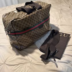 Gucci Duffle Bag Patent Leather 