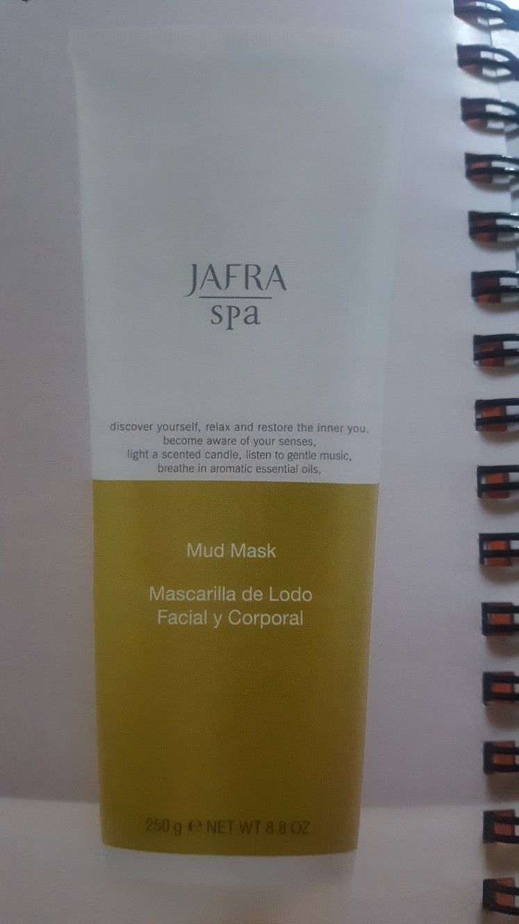 Spa Sets Available , Face Masks, Serums, Peelings .