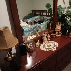 4 Piece Bedroom Set.