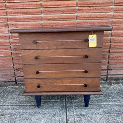 Refinished 1960’s Link-Taylor Oak End Table/Nightstand