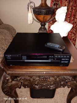 Kenwood CD-204 5 Disc CD Changer Player w remote