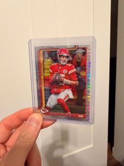 Topps chrome football Patrick Mahomes pulsar
