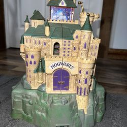 Mattel 2001 Harry Potter Hogwarts Playset