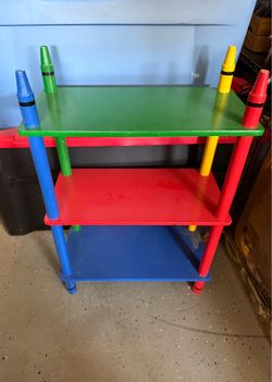 🖍️Crayon shelf