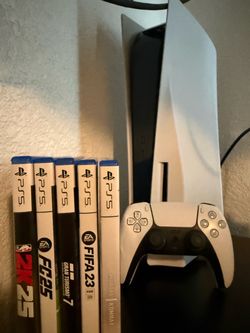 PlayStation 5 disc version excellent condition 6 games included and controller