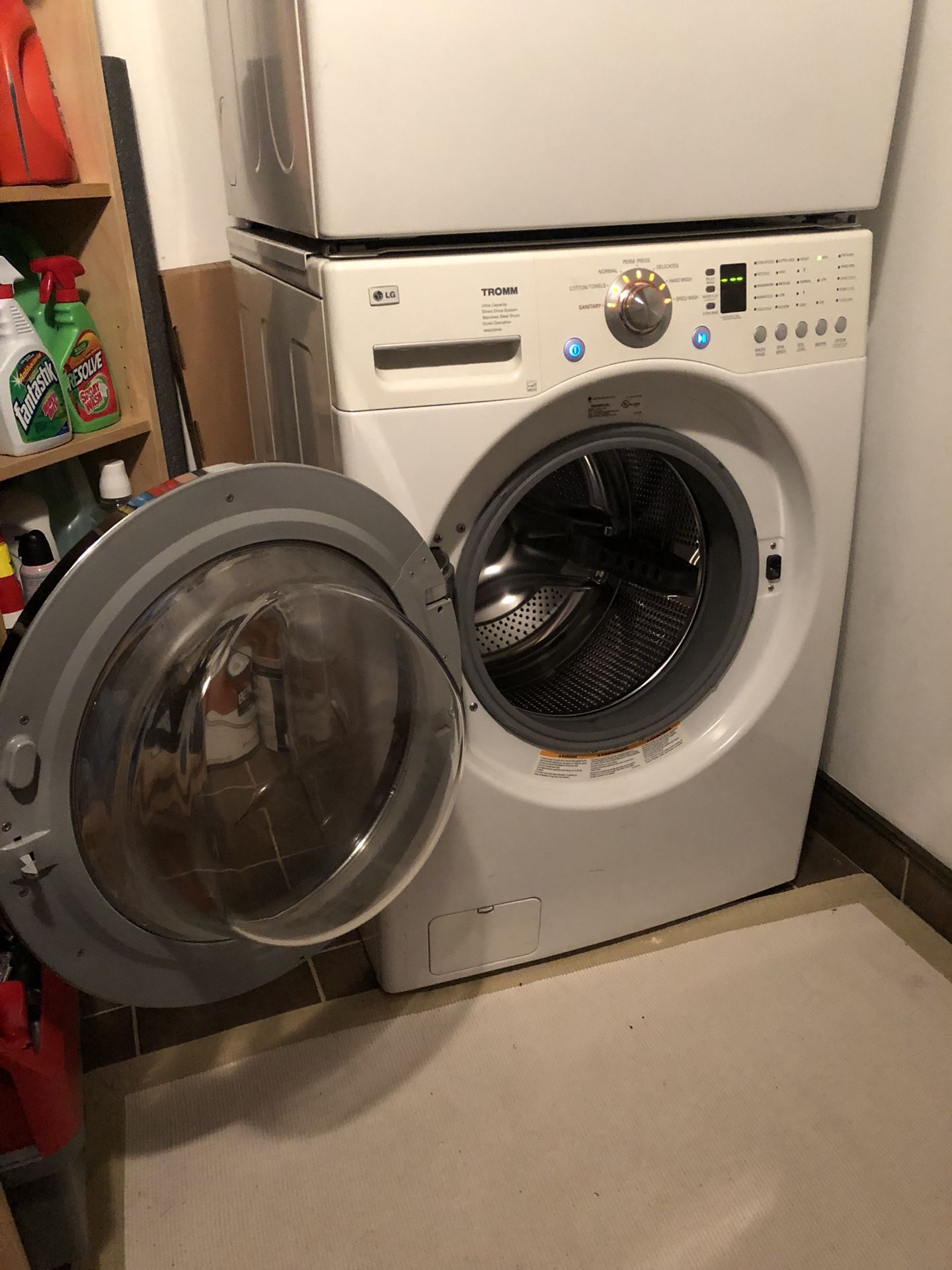 LG Tromm Washing Machine WM2233HW - Maybe for Parts