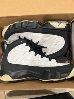Air Jordan 9 Retro University Blue size 7Y