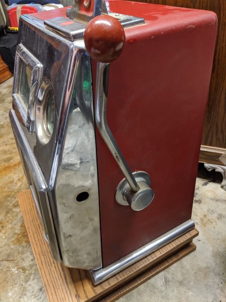 Harvey's Wagon Wheel Slot Machine for Sale in Hemet, CA OfferUp