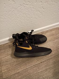 Nike LeBron Witness III