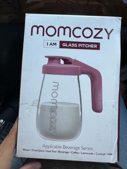 Momcozy Glass Pitcher with Lid