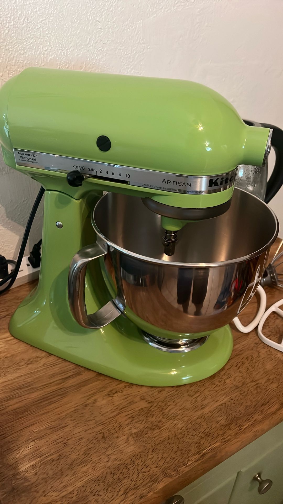 Kitchen Aid Artisan Tilt Head Mixer (green Apple)