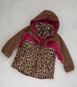 ✅️Girls Weatherproof 2in1 Sweater/ Jacket Set• Size S (5-6)• Removable Hoodie• Great Condition• $15firm