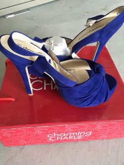 Charming Charlie Blue heels 7.5