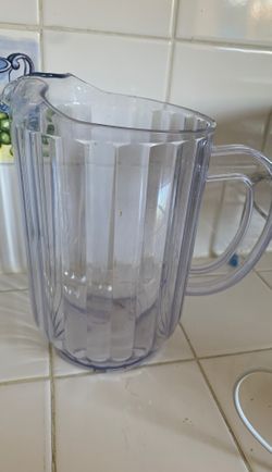 24 60oz beverage pitchers