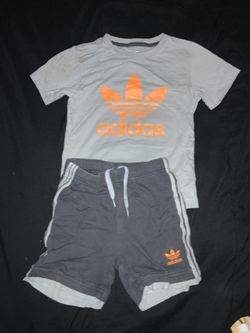 Adidas boys 4t two piece shirt set