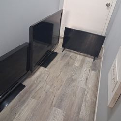 43 Inch Samsung  25 Inch LG  25 Inch Samsung  Vizio 25 Inch Four for 100$