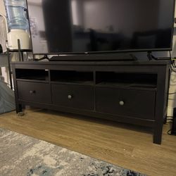 TV Stand (TV not included) 