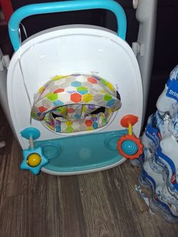 Negotiable baby walker