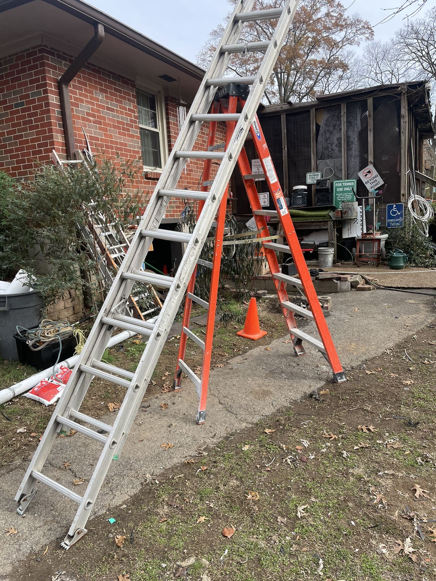 2 Werner Ladder's - 28ftAluminum , 8ft Fiberglass