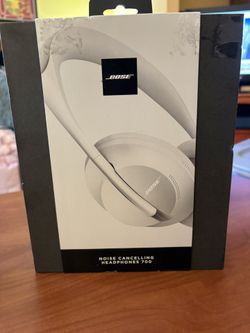 Bose 700 Noise Canceling Headphones