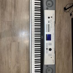 Yamaha YPG - 535 Piano 88 Semi Weighted Keys