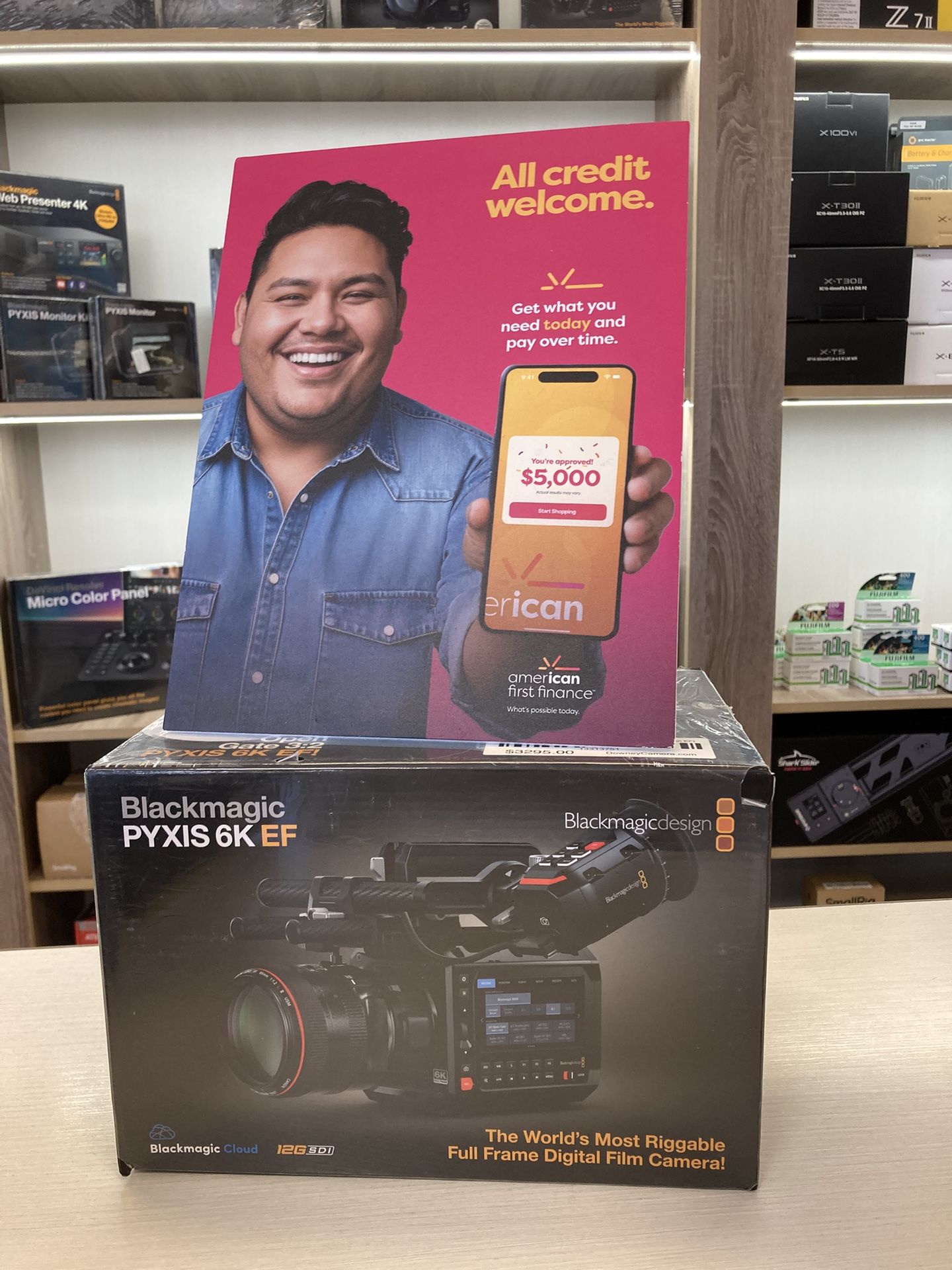 Blackmagic Pyxis 6K EF