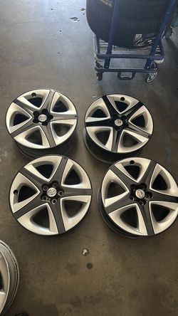 17” rims Toyota 5x100 Prius , Corolla , Matrix ,firm price