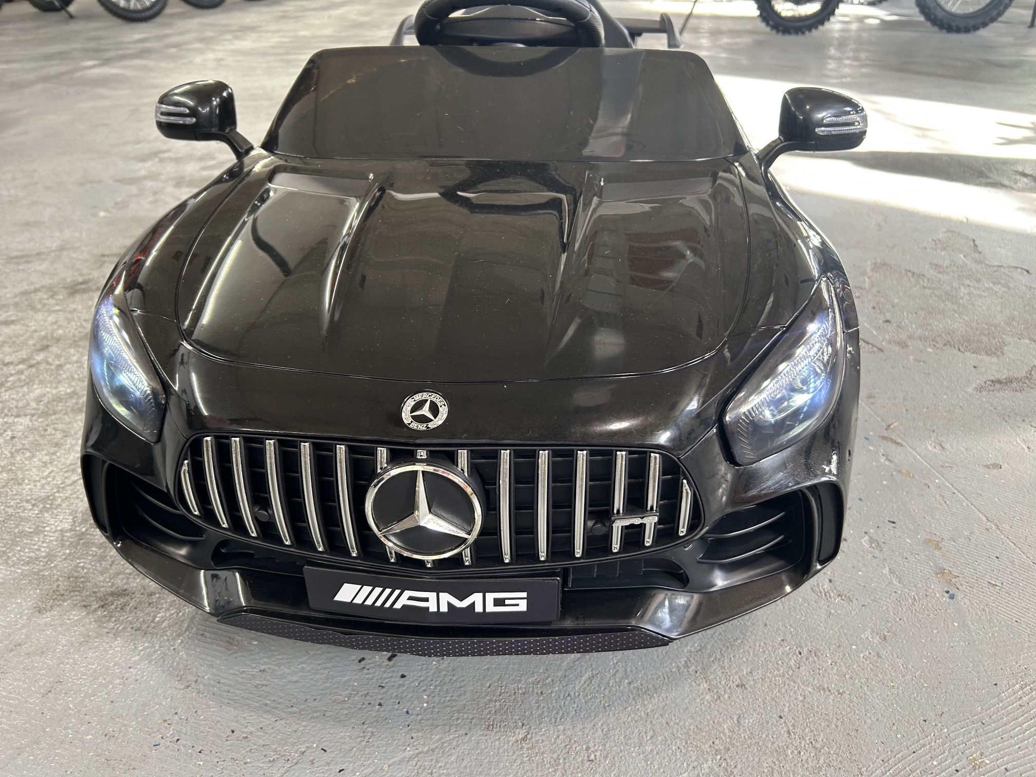 Ride On Cars Merdedes Kids W/ Remote Controle in