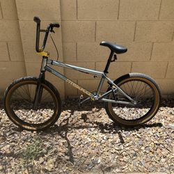 FITBIKE BMX BIKE (PRICE NOT FIRM)