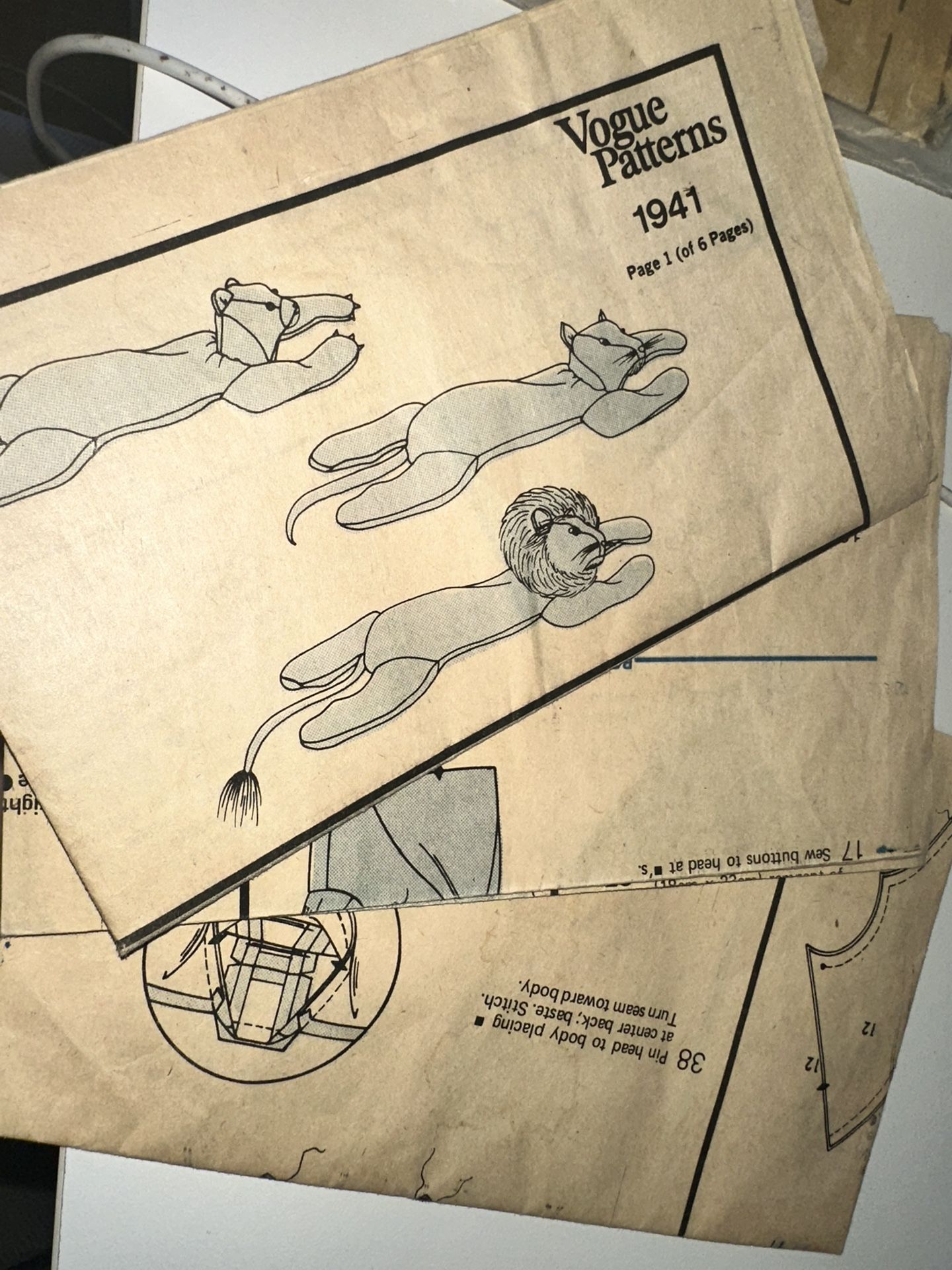 “Vogue 1941” Lion Sewing Pattern