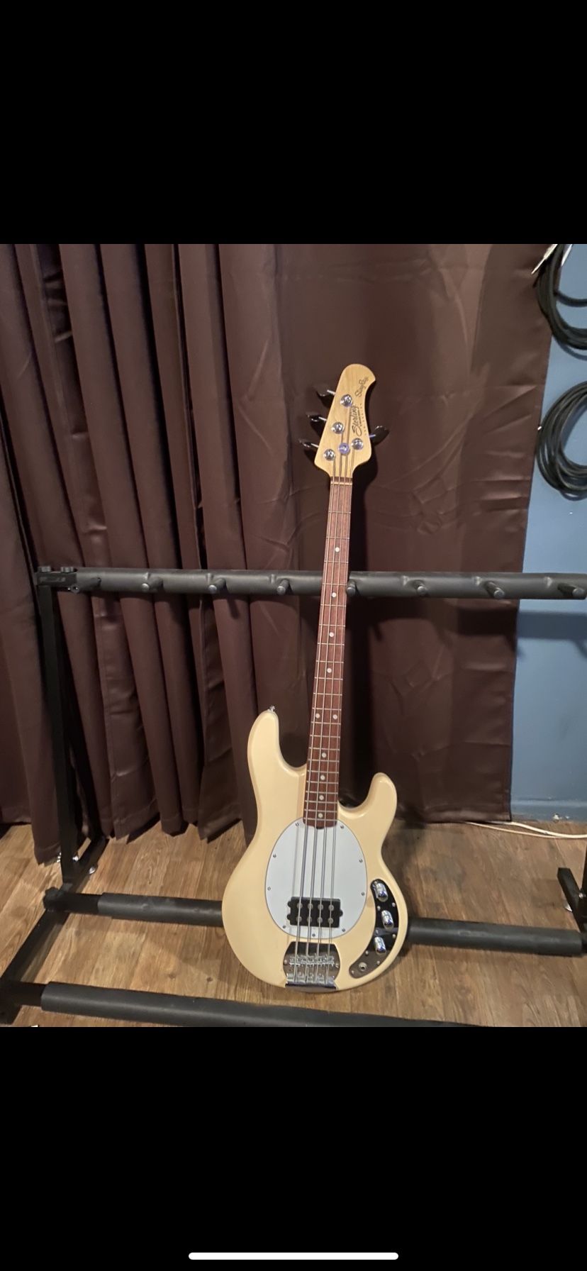 Stingray Bass