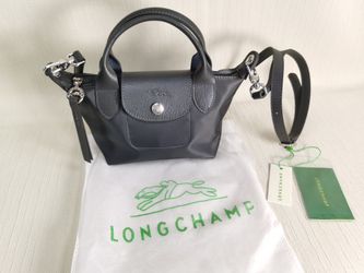 "LongChamp Le Pliage Neo Mini pouch with Shoulder Strap 
"
