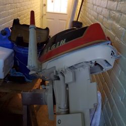 1957 ELGIN BOAT MOTOR 