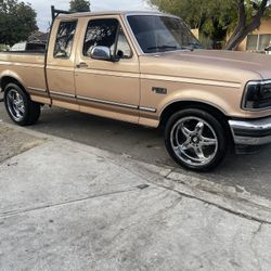 1994 Ford 150 8 Cilindros 120 ,000 Millas 