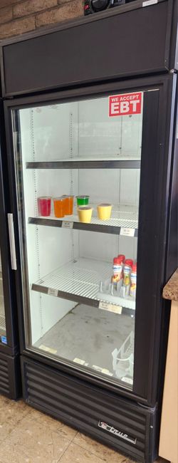 True Single Glass Door Merchandiser Refrigerator