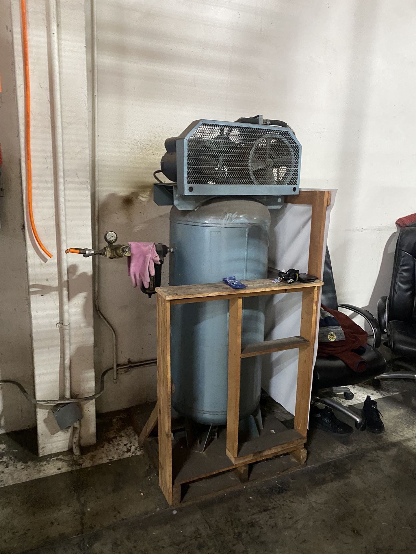 Compressor 60 Gal 5hp