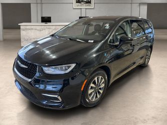 2024 Chrysler Pacifica Hybrid