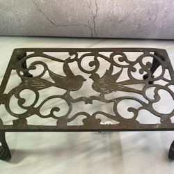 Vintage Brass Kettle Stand Footman With Birds. Paw feet.  DIMENSIONS 10.5ʺW × 6ʺD × 4ʺH. 