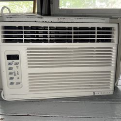 Window AC Air Conditioner-FRIEDRICH