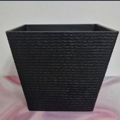 *** NEW LOW PRICE *** 11" Tall Black Square Resin Planter @ Lasting Creations