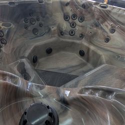 New Spa / Hot Tubs