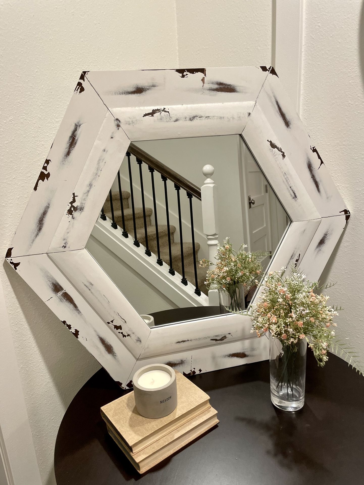 Mirror-White Hexagon