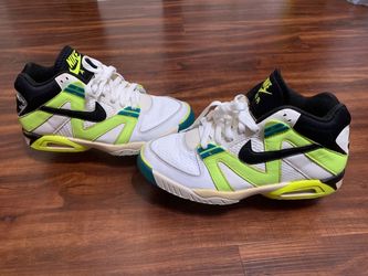 Nike Air Tech Challenge 3 Volt Agassi Hyper beast 2015 size 8.5 pre-owned